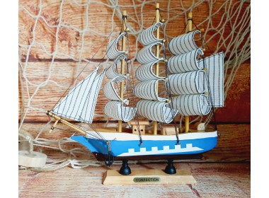 Декоративная модель корабля, дерево 23х4х23см  C