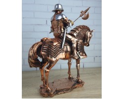 Статуэтка Рыцарь на коне , 27х25х11см, камень, металл 993-1 Статуэтка Рыцарь на коне , 27х25х11см, камень, металл 993-1