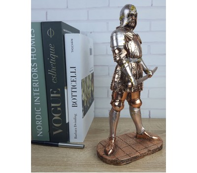 Статуэтка Воин Средневековья XV век, 29х16х8см, камень, металл 982 Статуэтка Воин Средневековья XV век, 29х16х8см, камень, металл 982