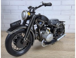 Модель мотоцикла BMW SERIES 2 MODEL1932г. 32x11x15 см, металл. ручная работа ART2920