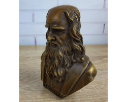 Бюст Леонардо да Винчи, бронза 10х9х5 см Антик вес 430гр. Бюст Леонардо да Винчи, бронза 10х9х5 см Антик вес 430гр.