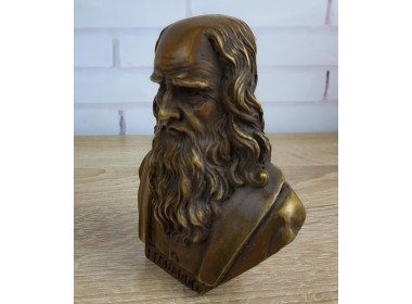 Бюст Леонардо да Винчи, бронза 10х9х5 см Антик вес 430гр. Бюст Леонардо да Винчи, бронза 10х9х5 см Антик вес 430гр.