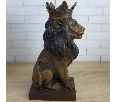 Лев в короне, бронза 22х11х8см вес 2450гр. Лев в короне, бронза 22х11х8см вес 2450гр.