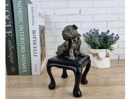 Статуэтка Мопс на стуле, 17х9х9см.  Иск . камень, бронзовое покрытие