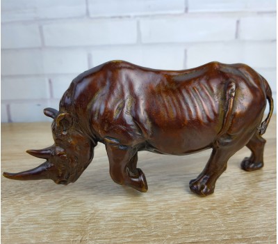 фигурка Носорог, бронза 20х6х9см вес 760гр. фигурка Носорог, бронза 20х6х9см вес 760гр.