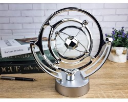 Маятник - вечный двигатель Космос Silver Romb (24х24х10 см) пластик, работает от USB