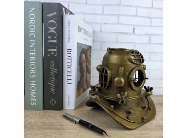 Карандашница Водолазный шлем 16х15х15 см. металл, вес 630гр. Карандашница Водолазный шлем 16х15х15 см. металл, вес 630гр.