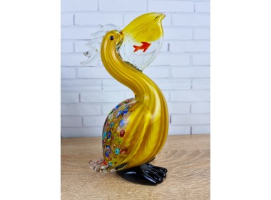 Пеликан с рыбкой. Стеклянная фигурка в стиле Мурано. 26 см Yellow